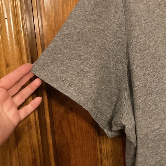 Men’s XXL “The Nike Tee” Dri-Fit Gray with Blue Swoosh - Picture 6 of 10